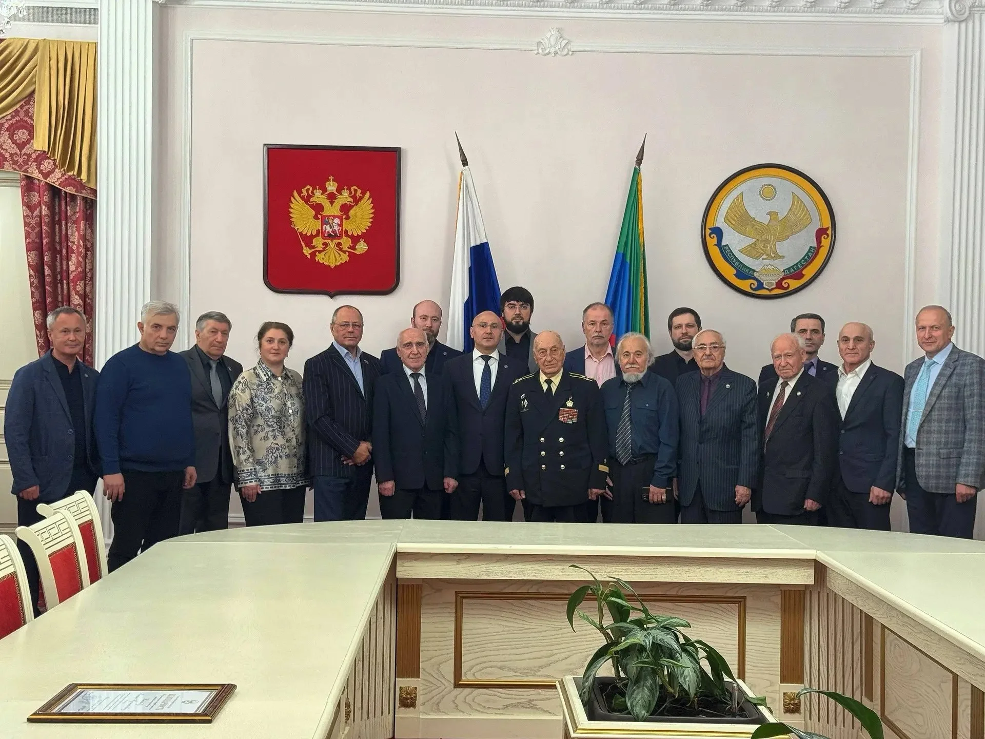 В Постпредстве РД при Президенте РФ в Москве наградили отличившихся жителей республики