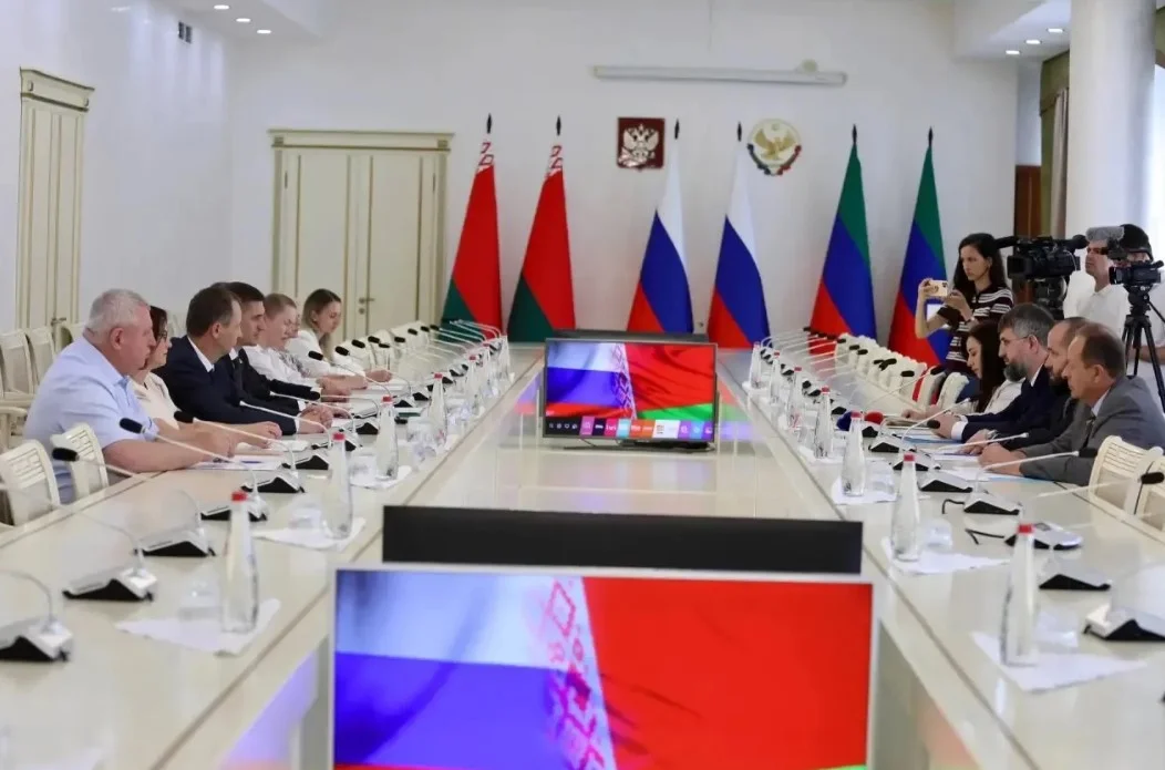 Авиасообщение без пауз: Дагестан и Беларусь нацелились на круглогодичные рейсы