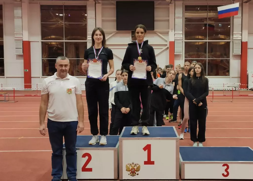 Дагестанские легкоатлеты завоевали 12 медалей на чемпионате и первенстве СКФО