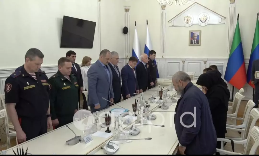 Sergey Melikov “Şücaət” ordenini Rusiya Qvardiyasının üzvü Ramazan Atsiyevin ailəsinə təqdim edib