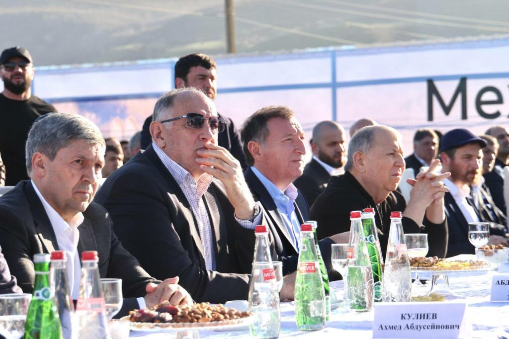 Kafedral məscidi, pravoslav kilsəsi və sinaqoqu özündə birləşdirən "Qafqaz Qüds" Ruhani Mərkəzinin layihəsi birlik və qarşılıqlı anlaşma, müxtəlif dinlərin, millətlərin və mədəniyyətlərin xal