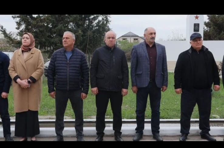 Dərbənd rayonunda Ukraynada xüsusi hərbi əməliyyat zamanı həlak olan həmvətənlərin xatirəsinə həsr olunmuş xatirə lövhələrinin təntənəli açılış mərasimləri keçirilib