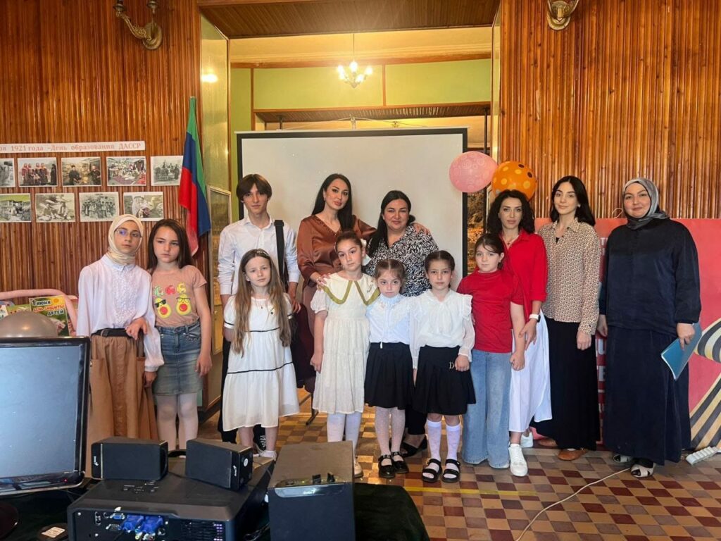 Çoxdan gözlənilən yayın ilk günündə ən sevimli uşaq bayramını qeyd edirik