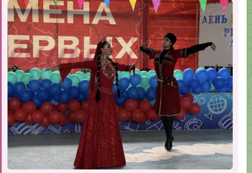 "Ləzginka" ansamblı Kursk və Zaporizhzhya bölgələrindən olan uşaqlara ən yaxşı nömrələrini təqdim etdi