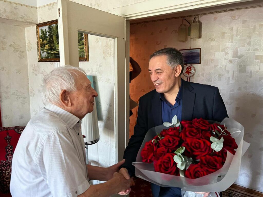 Ad günü münasibətilə təbrik etdilər