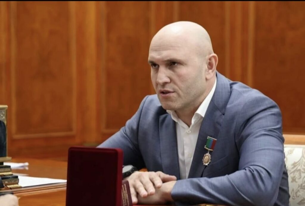 Həmyerlimiz, döyüş komandiri Səlim Karurov növbəti yüksək dövlət mükafatına – cəsarət ordeninə layiq görülüb!