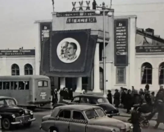 Dağıstan rəhbəri Sergey Melikov DASSR-ın qurulmasının 105 illiyi münasibətilə Respublika sakinlərini təbrik etdi